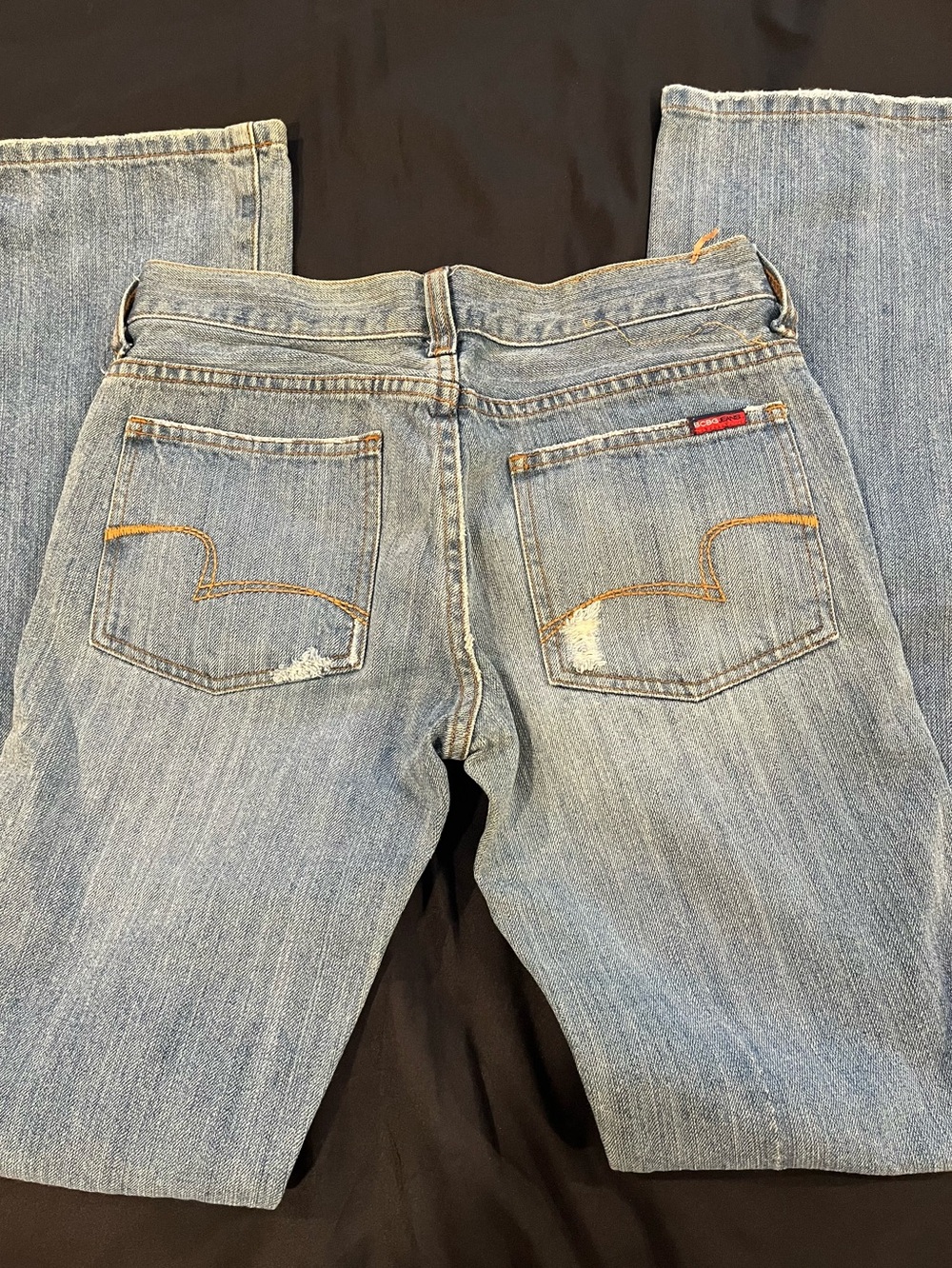 NWOT BCBG MAXAZARIA Vintage Denim jeans Distressed Size 4